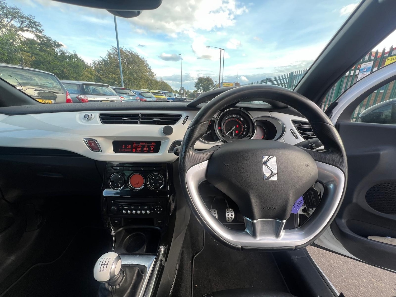 Used Citroen DS3 2011 for sale - 76167583: Photo 33