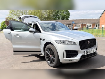 Used Jaguar F-Pace 2018 for sale - 78505485: Photo