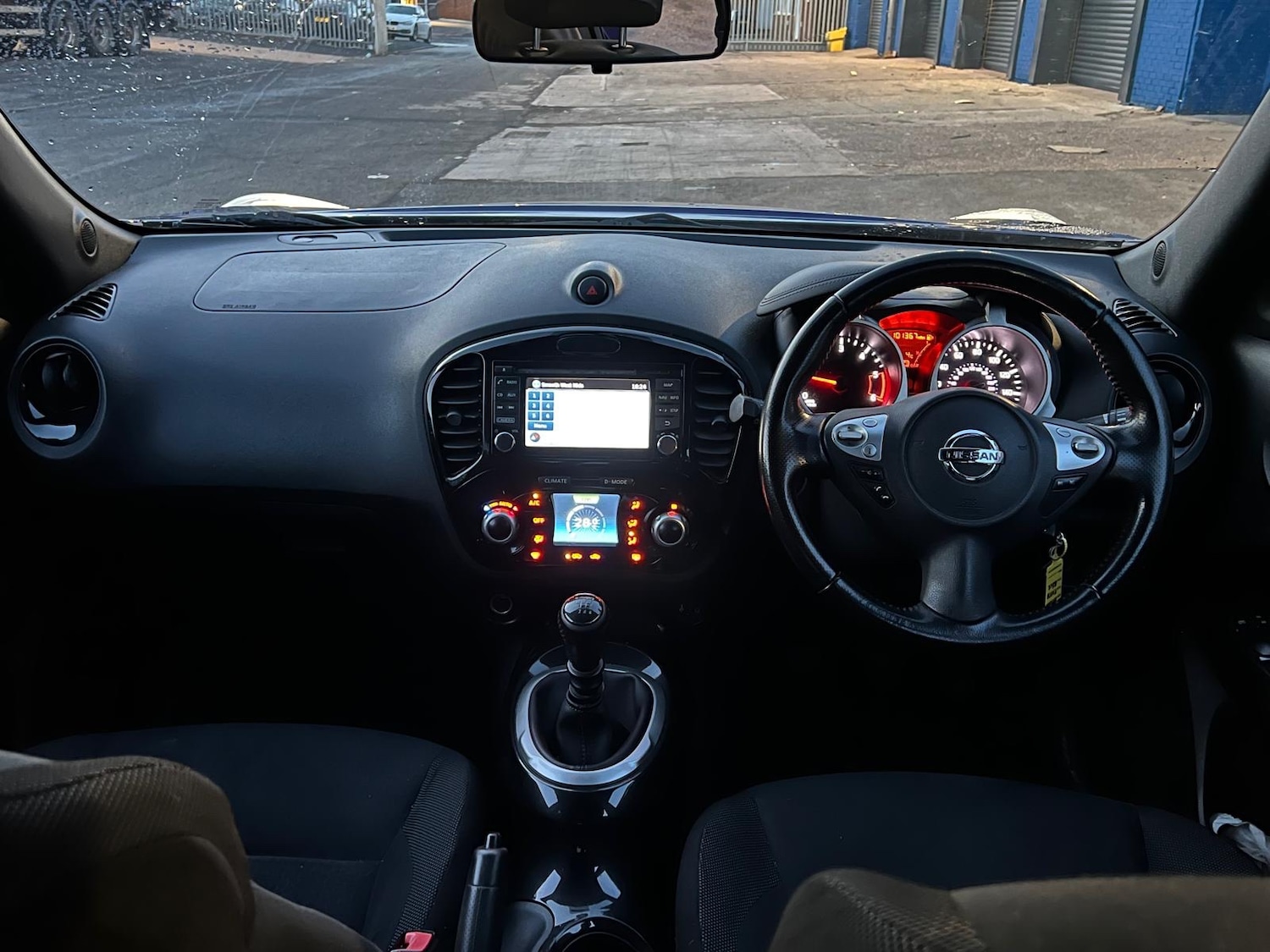 Used Nissan Juke 2015 for sale - 76715621: Photo 15