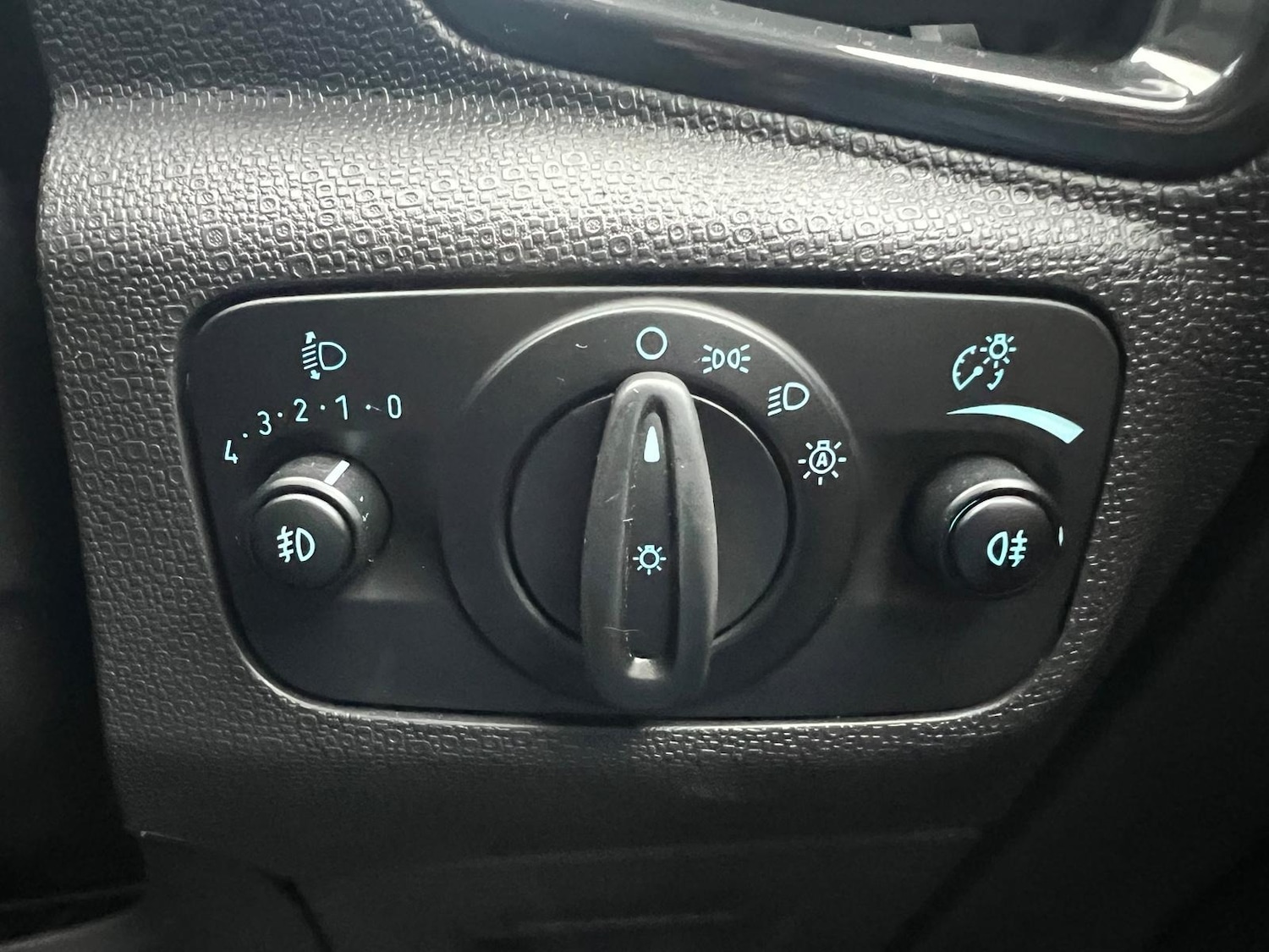 Used Ford Ecosport 2016 for sale - 76597510: Photo 41