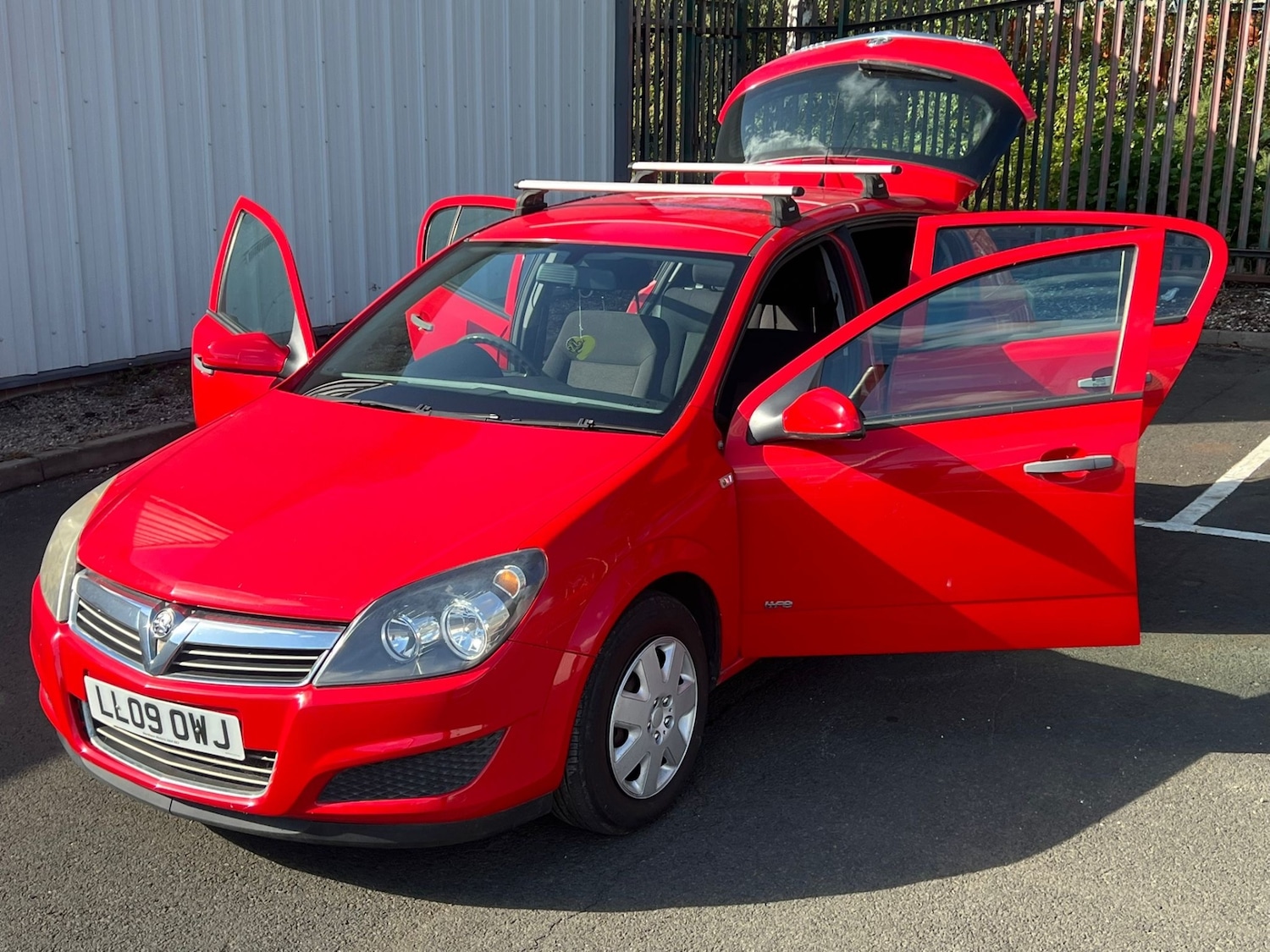 Used Vauxhall Astra 2009 for sale - 76166279: Photo 31