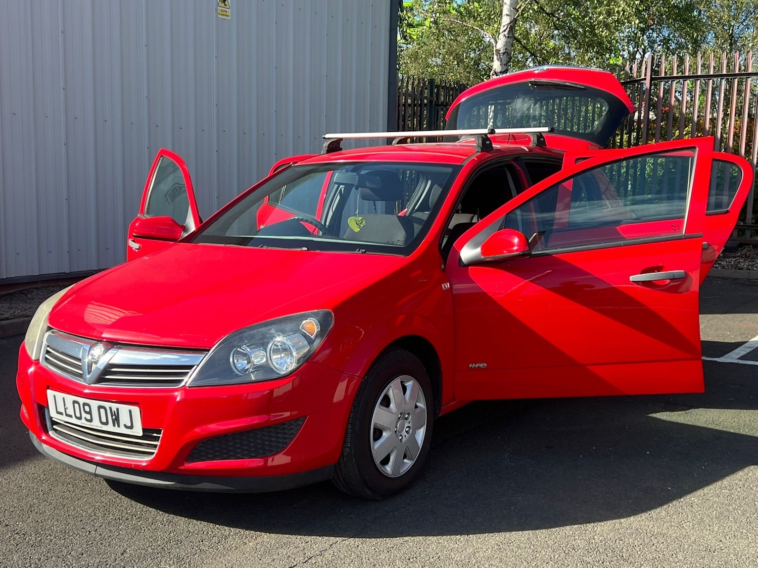 Used Vauxhall Astra 2009 for sale - 76166279: Photo 32