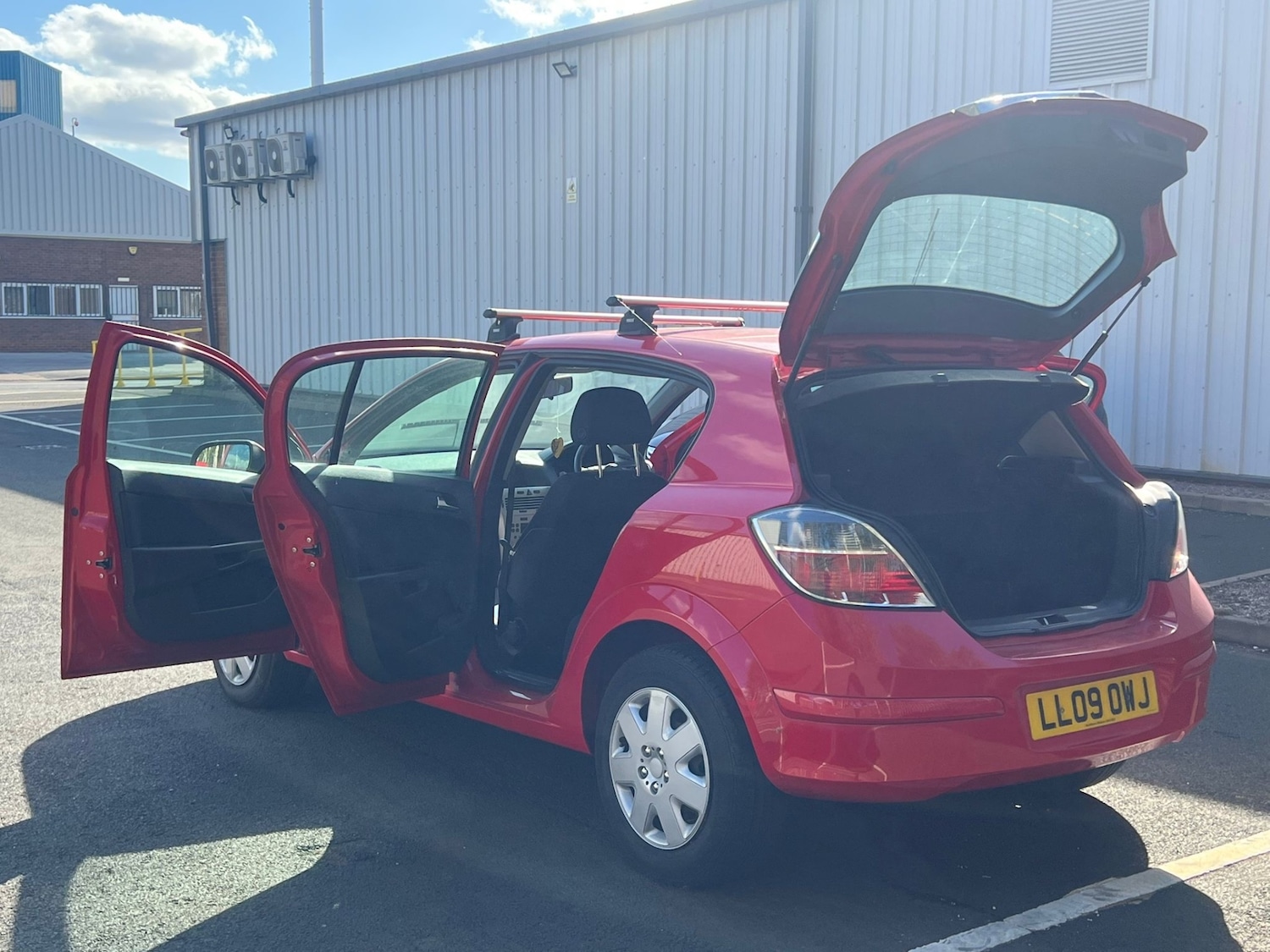 Used Vauxhall Astra 2009 for sale - 76166279: Photo 34