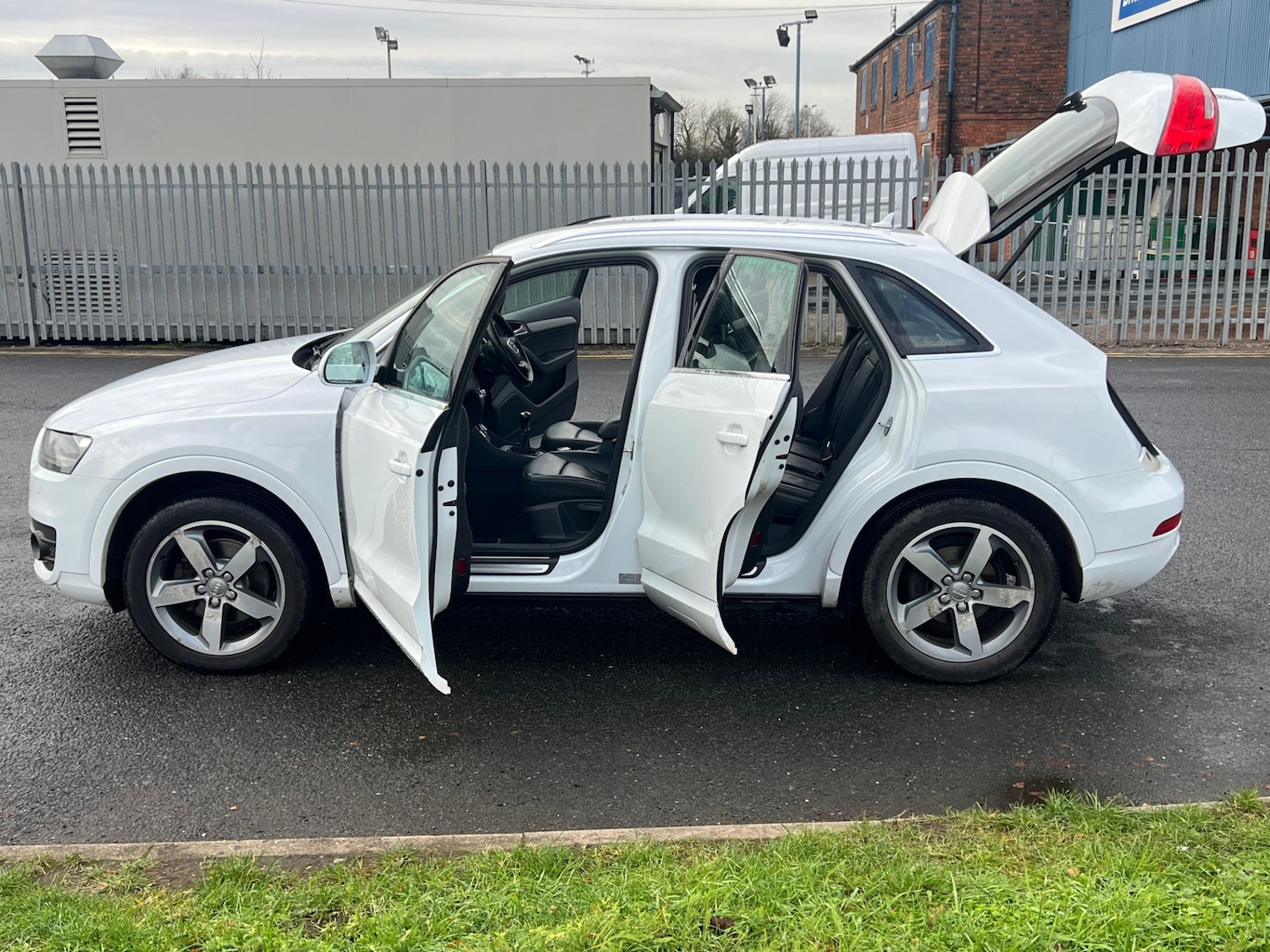 Used Audi Q3 2012 for sale - 76839999: Photo 47