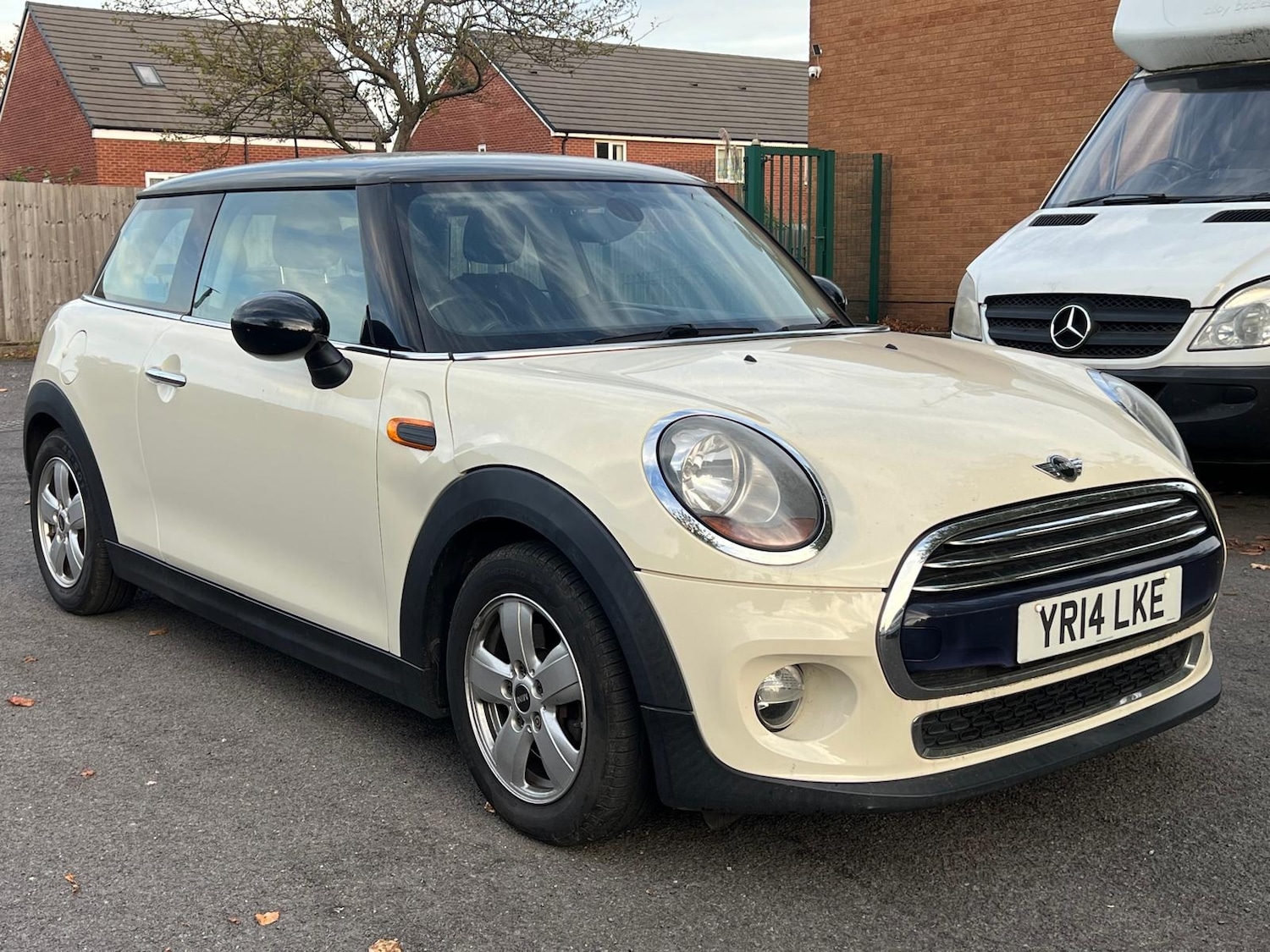 Used MINI Hatch 2014 for sale - 76240291: Photo 1