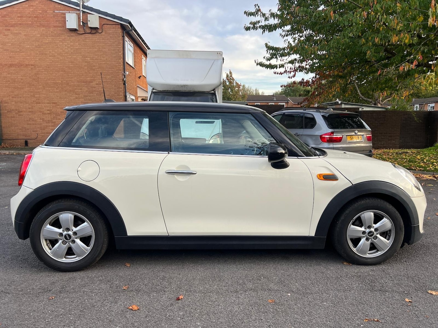Used MINI Hatch 2014 for sale - 76240291: Photo 2