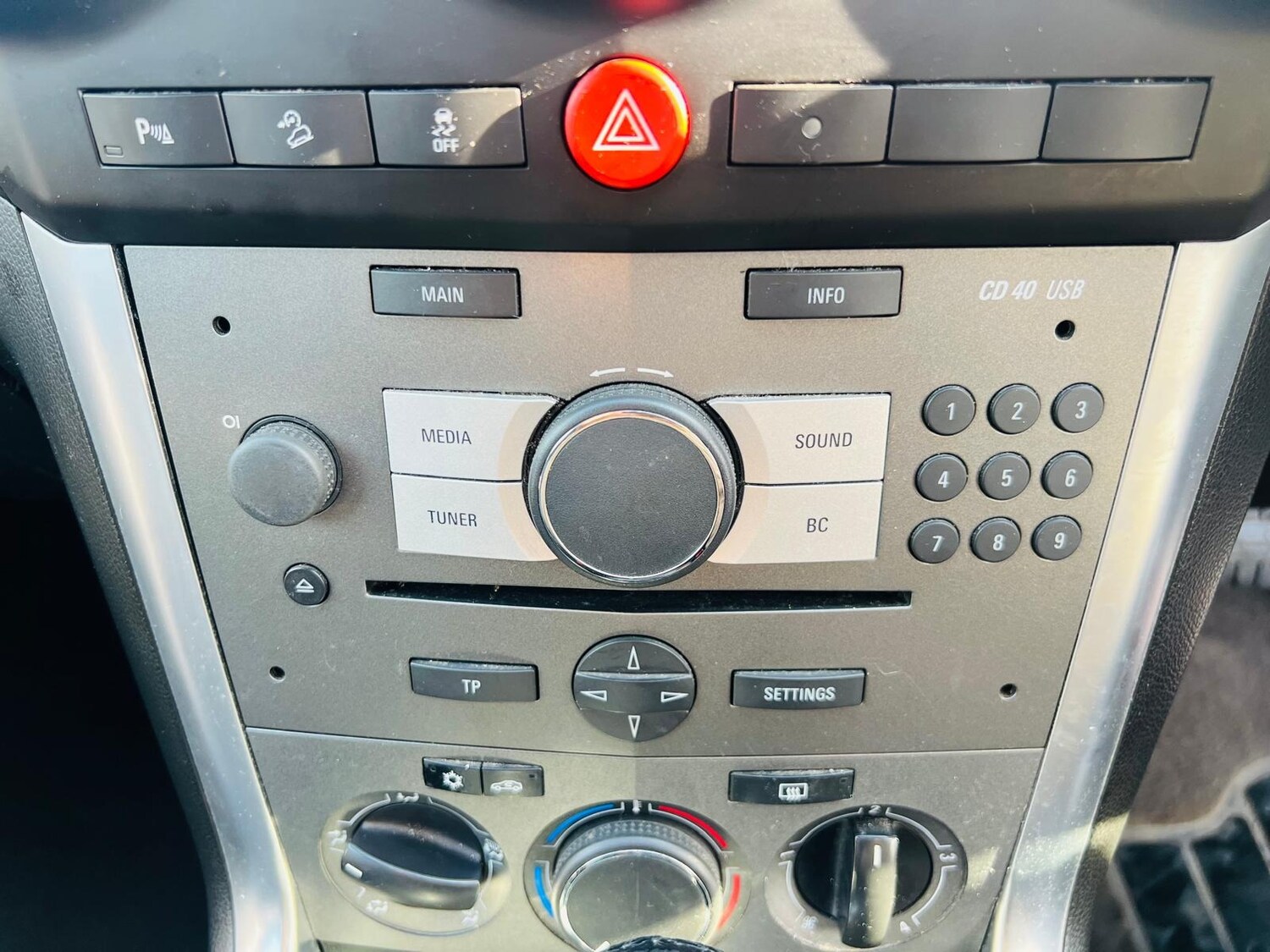 Used Vauxhall Antara 2013 for sale - 77959177: Photo 14