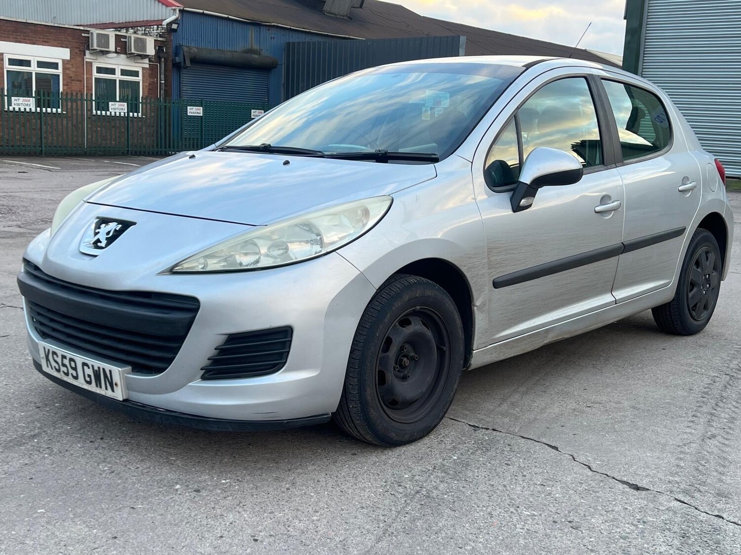 Used Peugeot 207 2010 for sale - 77515313: Photo 13