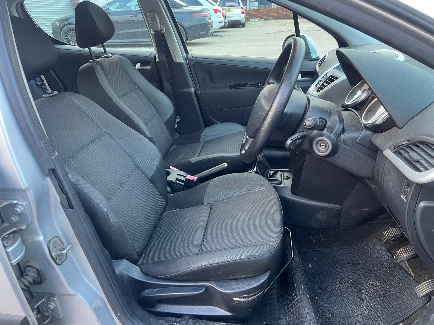 Used Peugeot 207 2010 for sale - 77515313: Photo 15