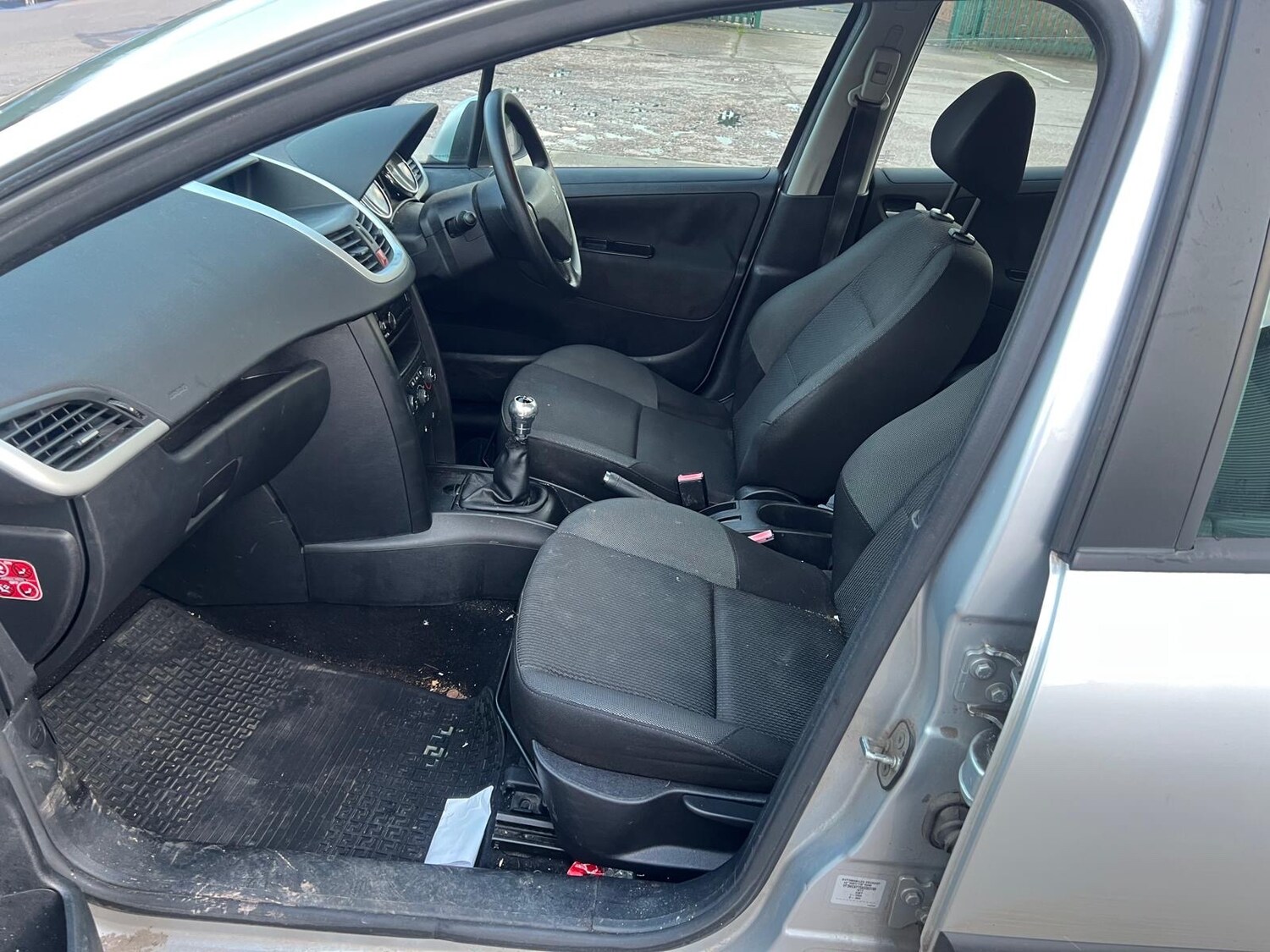 Used Peugeot 207 2010 for sale - 77515313: Photo 21