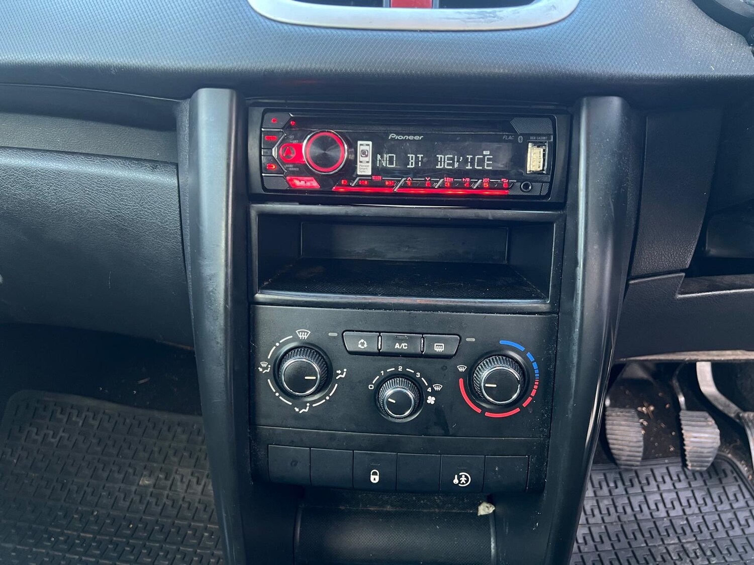 Used Peugeot 207 2010 for sale - 77515313: Photo 23