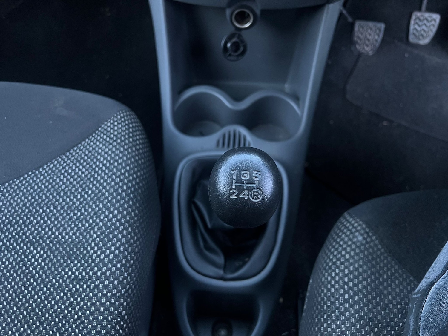 Used Toyota AYGO 2009 for sale - 77898679: Photo 25