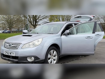 Used Subaru Outback 2012 for sale - 76597508: Photo
