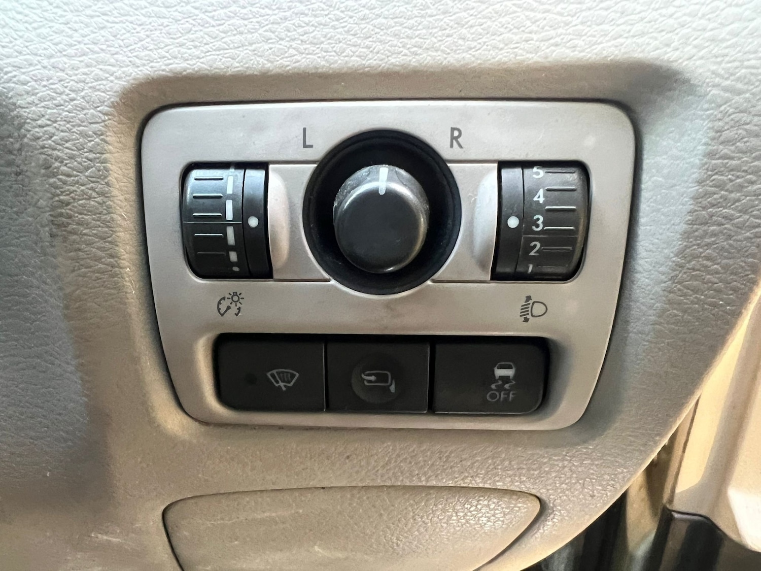 Used Subaru Tribeca 2008 for sale - 76165464: Photo 23