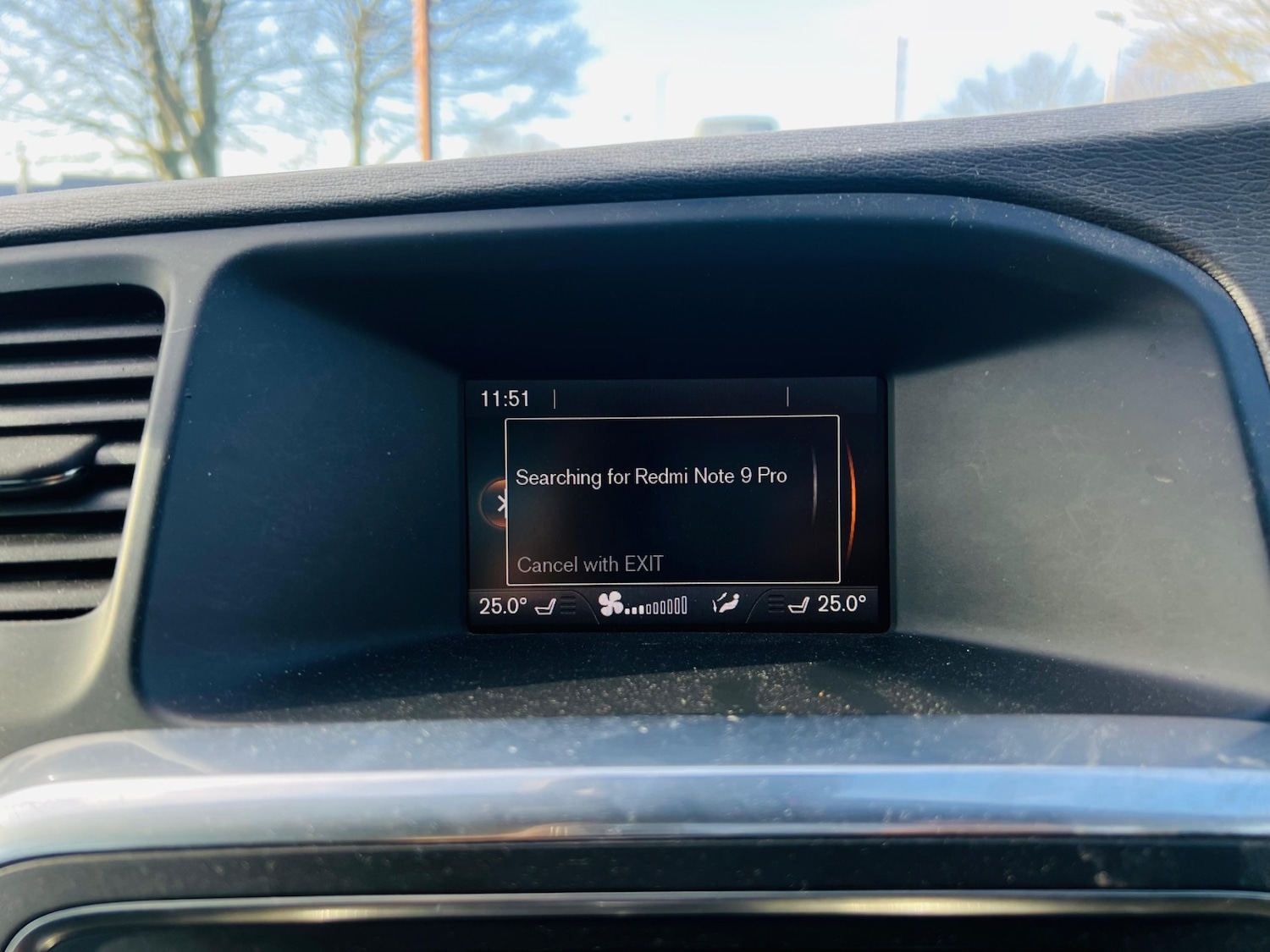 Used Volvo V60 2015 for sale - 77332191: Photo 38