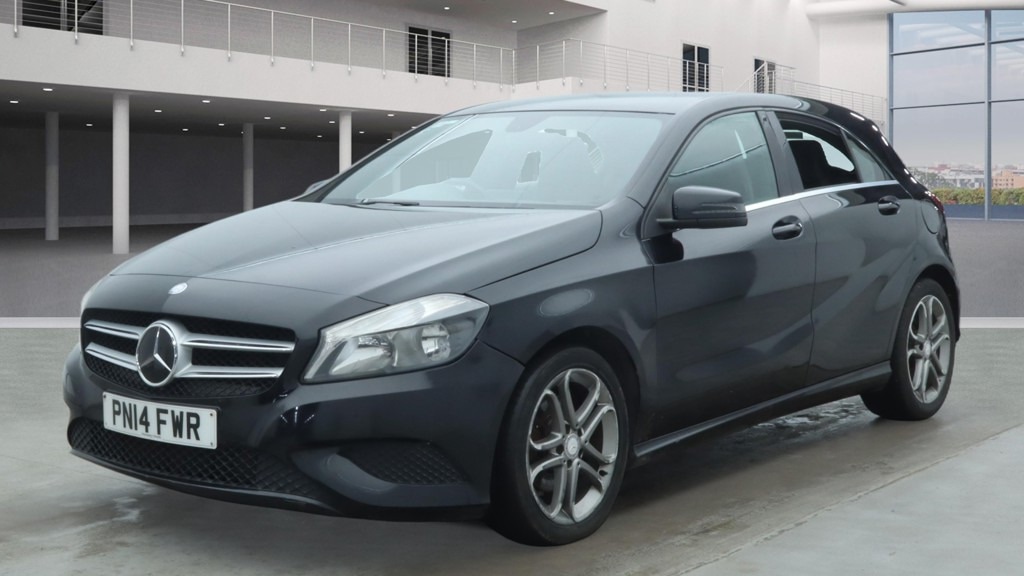 Used Mercedes-Benz A-Class 2014 for sale - 77613684: Photo 2