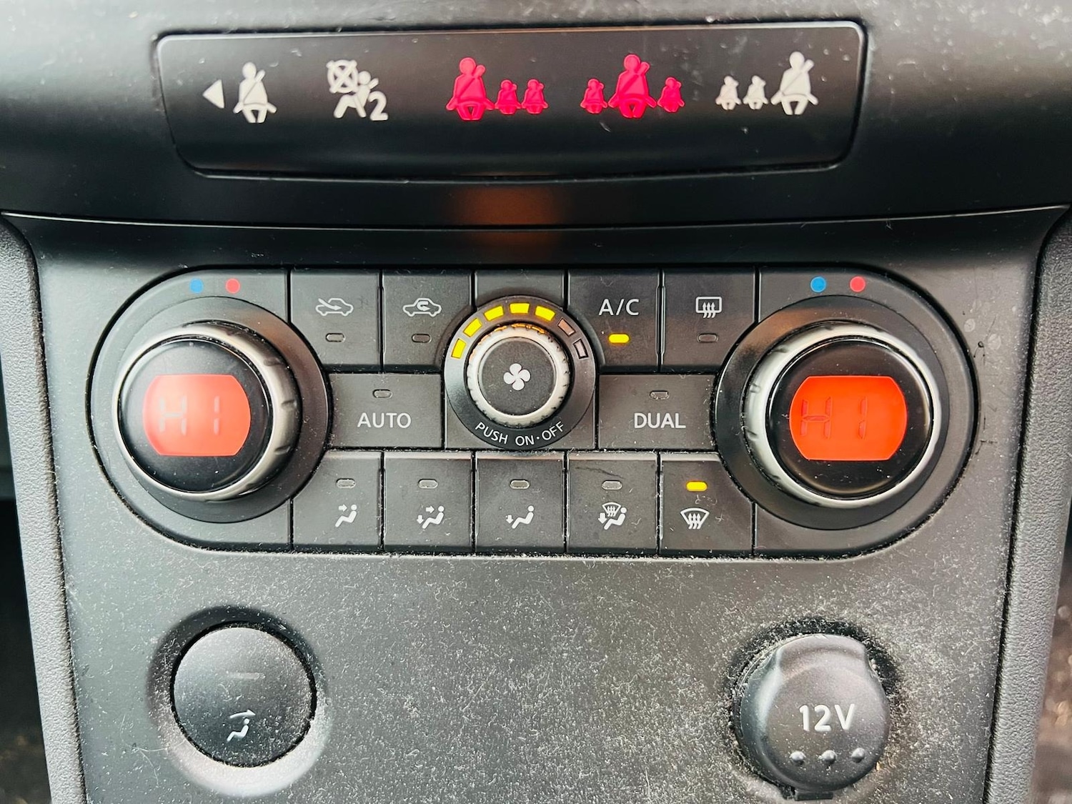 Used Nissan Qashqai 2009 for sale - 77268180: Photo 36