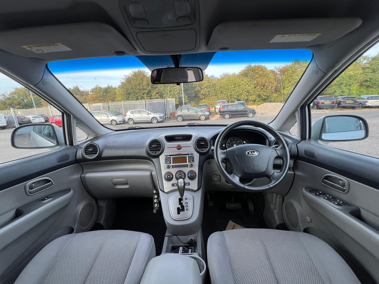Used Kia Carens 2009 for sale - 76165420: Photo 21