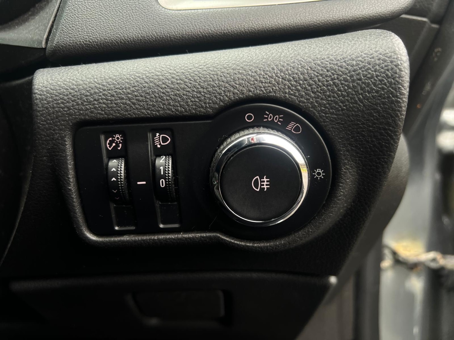 Used Vauxhall Astra 2010 for sale - 78131983: Photo 24