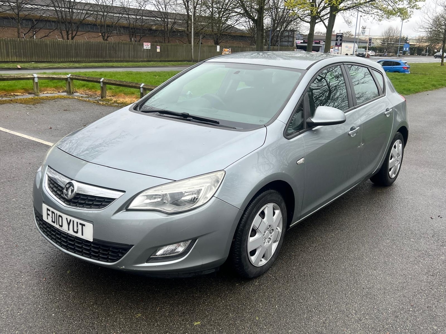 Used Vauxhall Astra 2010 for sale - 78131983: Photo 3