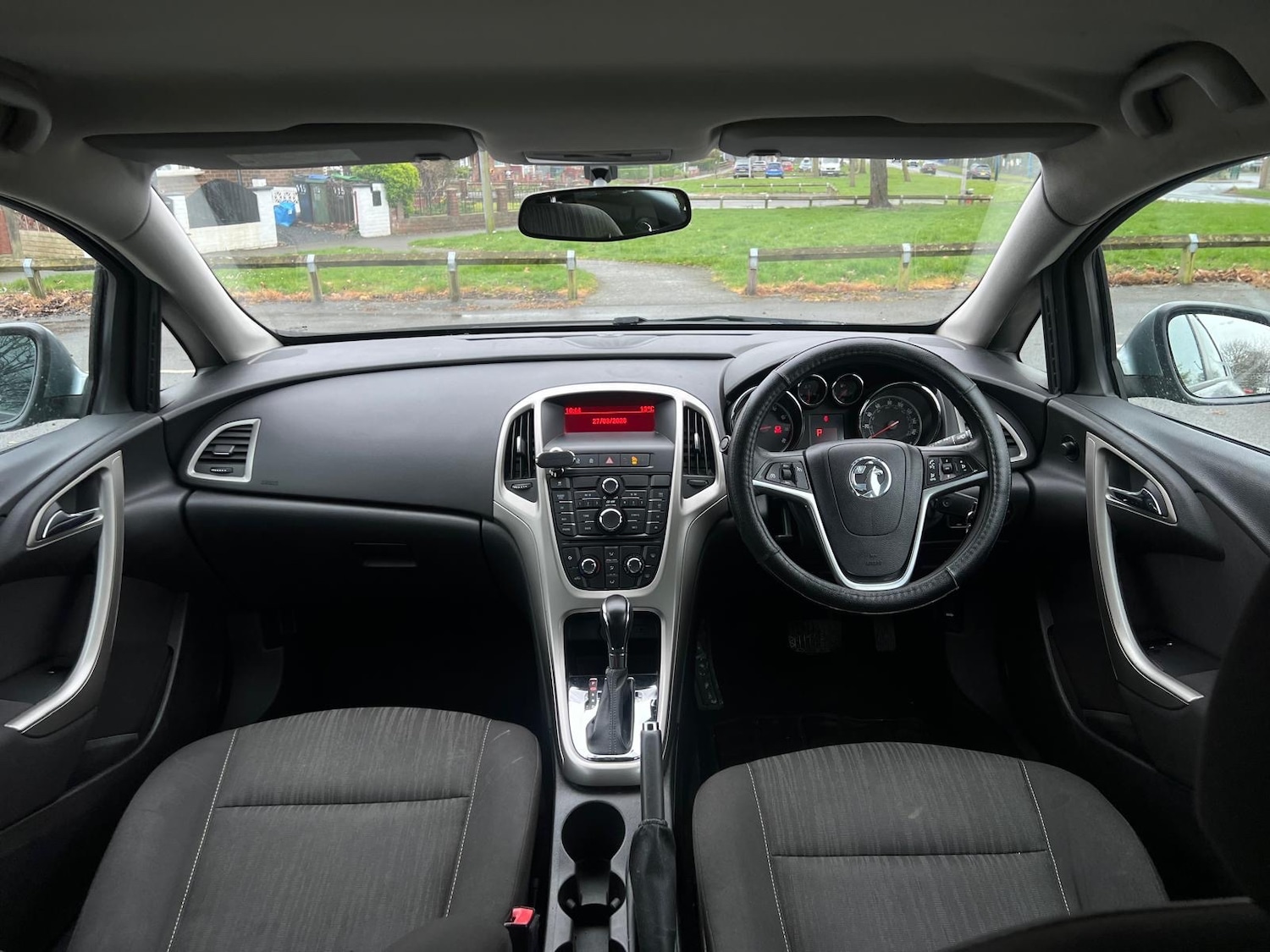 Used Vauxhall Astra 2010 for sale - 78131983: Photo 35