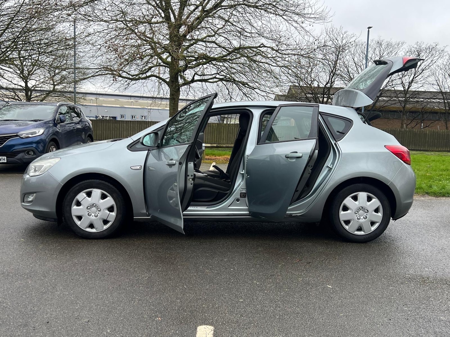 Used Vauxhall Astra 2010 for sale - 78131983: Photo 42