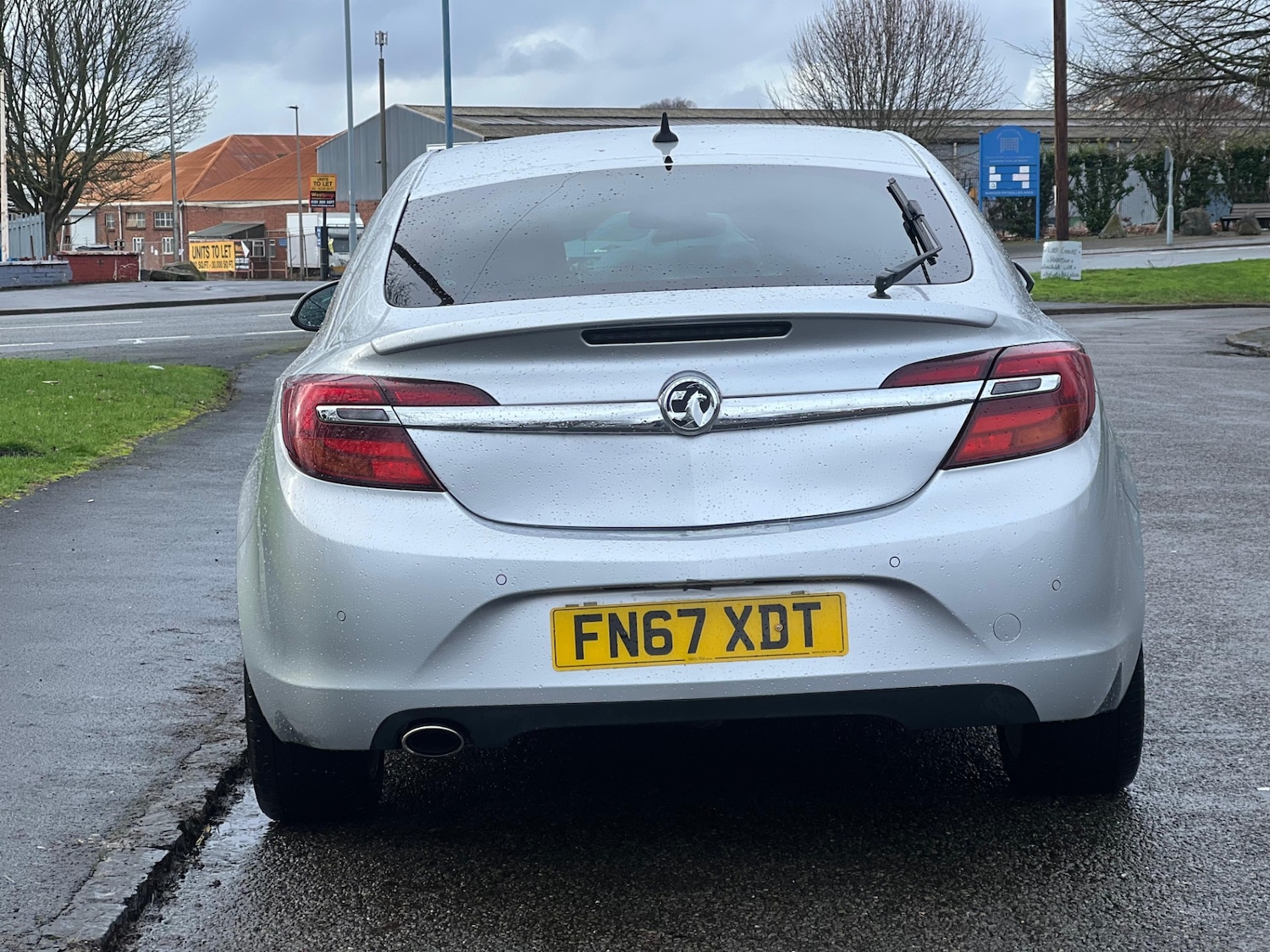 Used Vauxhall Insignia 2017 for sale - 77254409: Photo 2