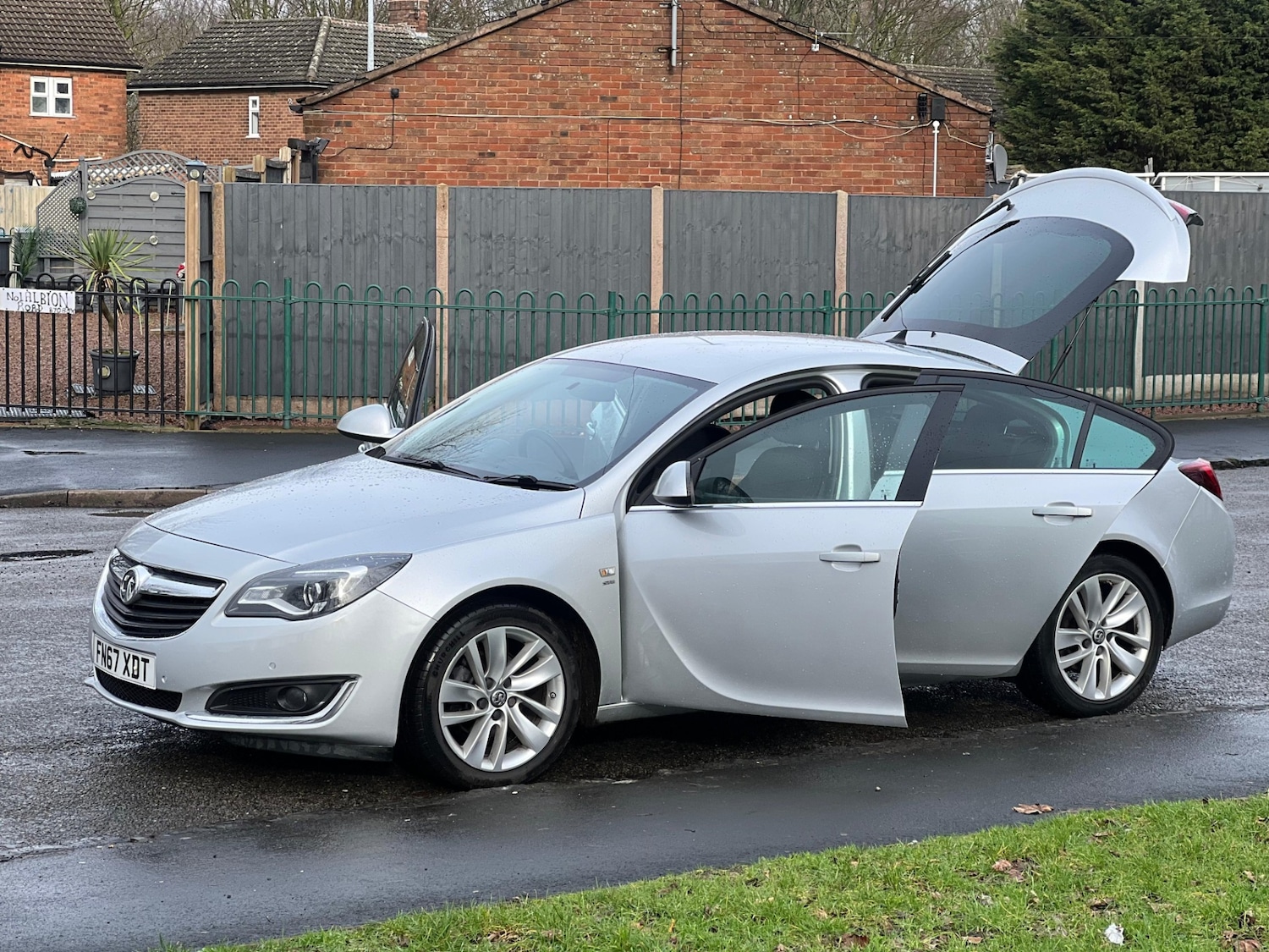 Used Vauxhall Insignia 2017 for sale - 77254409: Photo 28