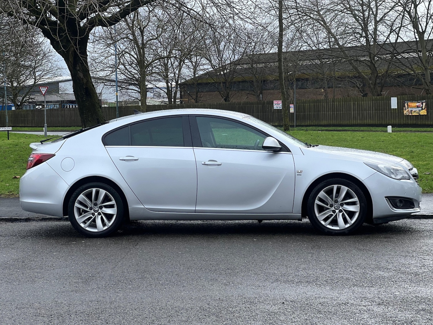 Used Vauxhall Insignia 2017 for sale - 77254409: Photo 3