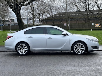 Used Vauxhall Insignia 2017 for sale - 77254409: Photo