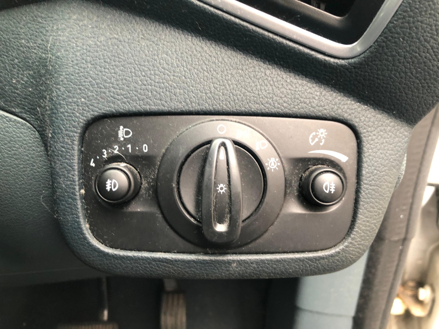 Used Ford C-Max 2014 for sale - 76574219: Photo 19