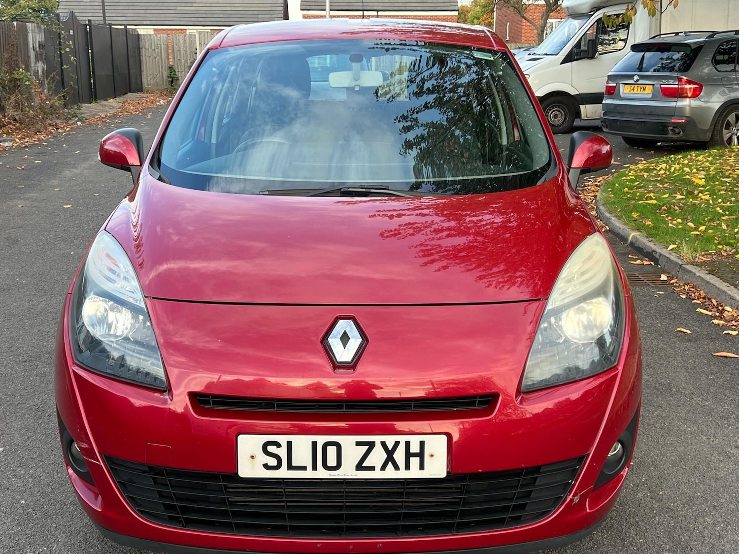 Used Renault Grand Scenic 2010 for sale - 76240288: Photo 2