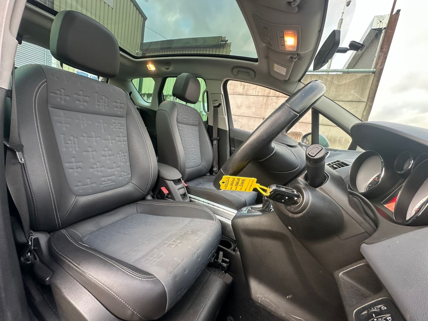 Used Vauxhall Meriva 2011 for sale - 76802499: Photo 13