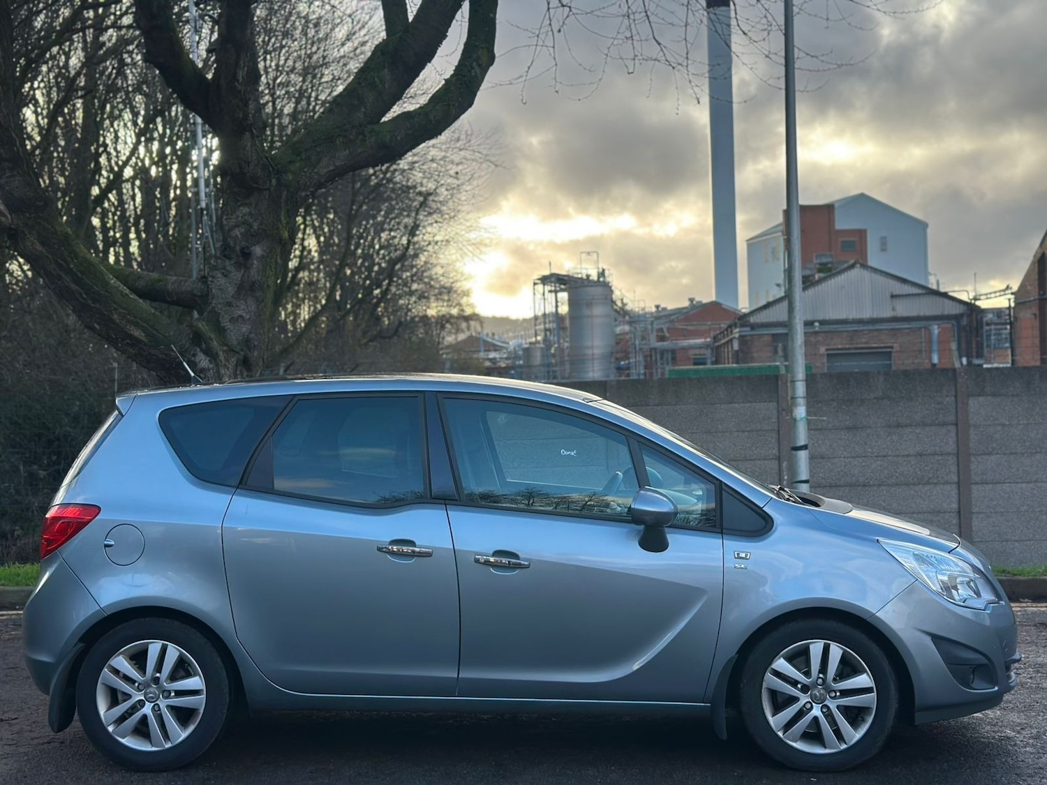 Used Vauxhall Meriva 2011 for sale - 76802499: Photo 2