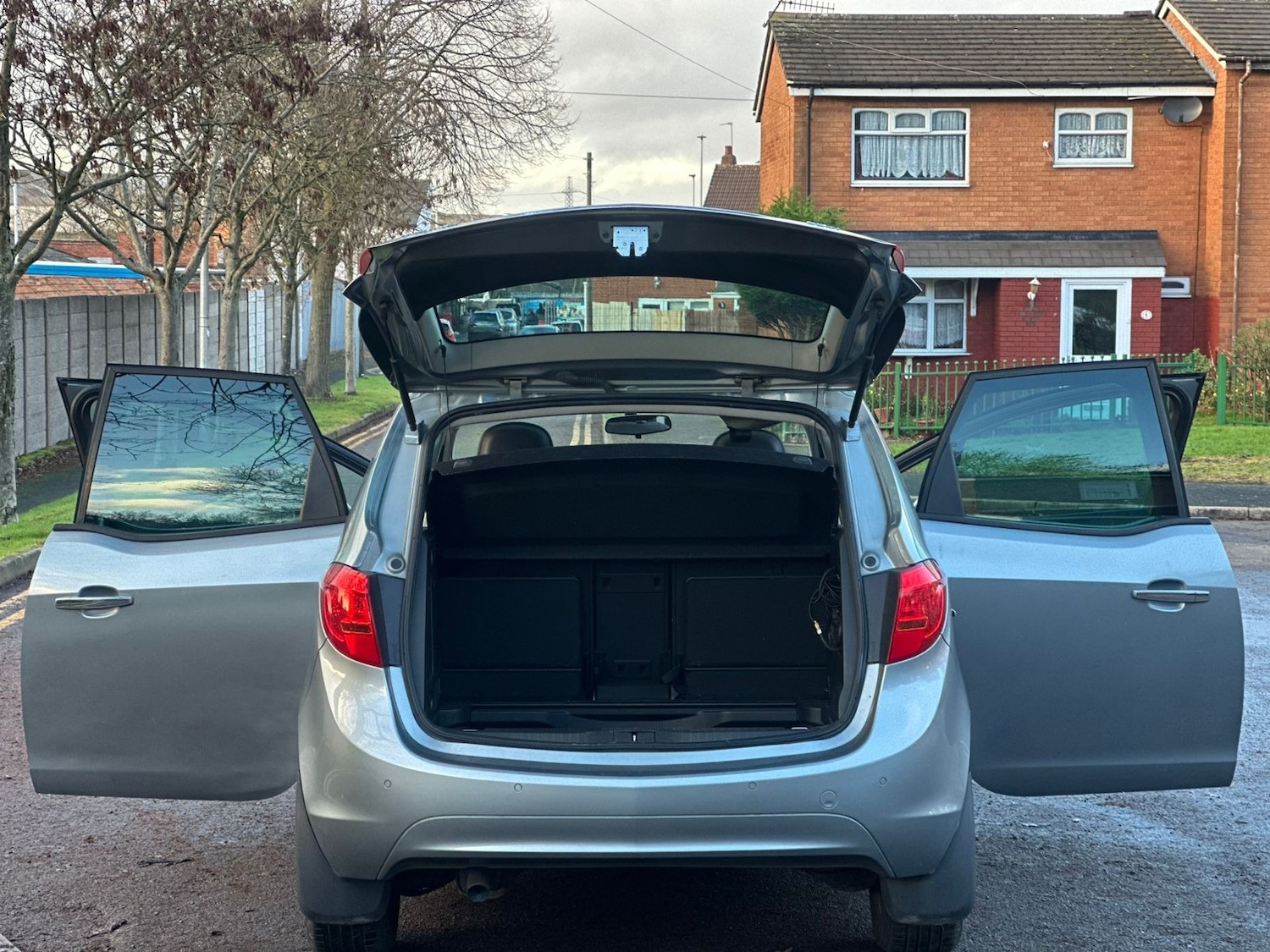 Used Vauxhall Meriva 2011 for sale - 76802499: Photo 28