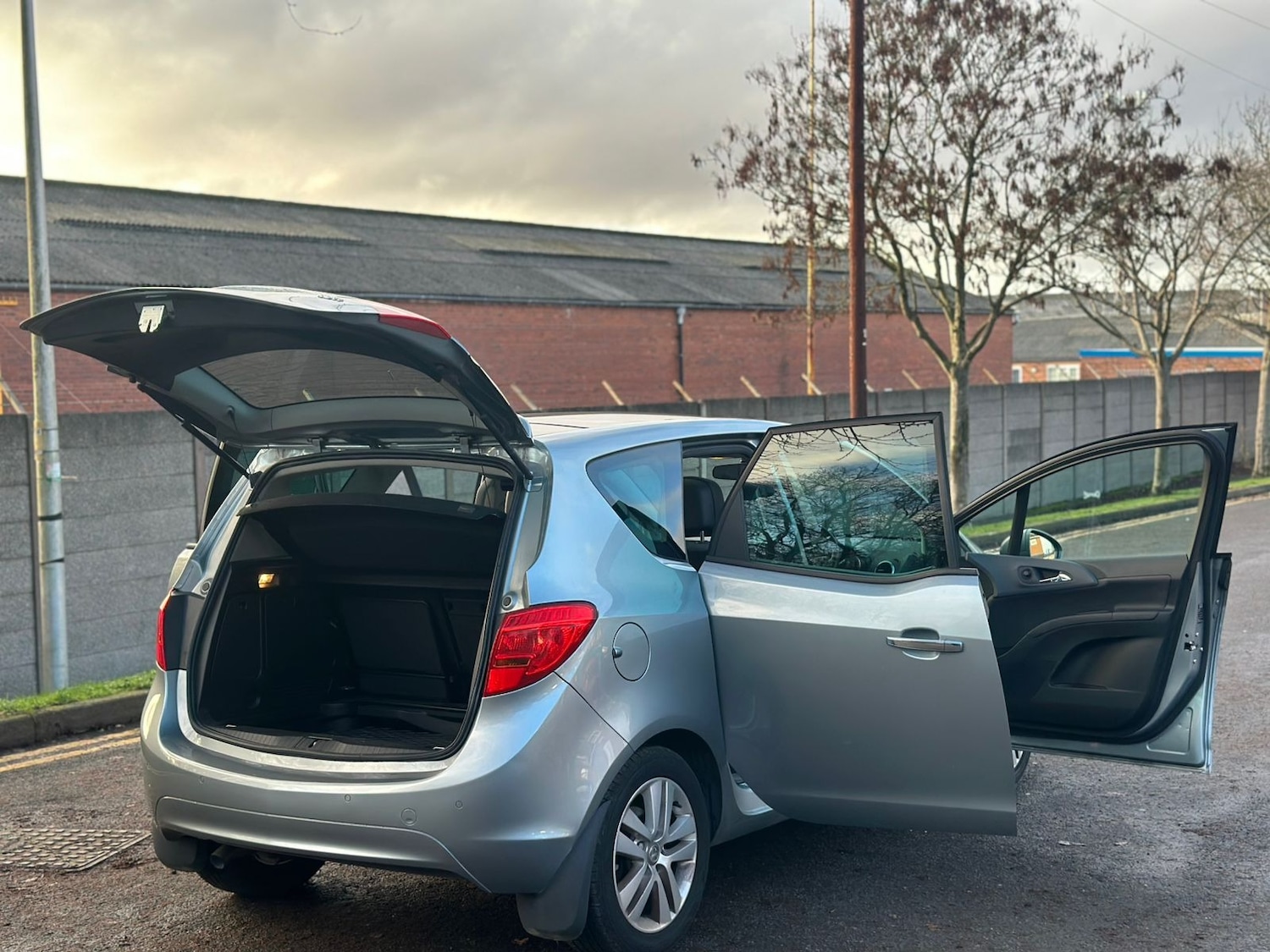 Used Vauxhall Meriva 2011 for sale - 76802499: Photo 41