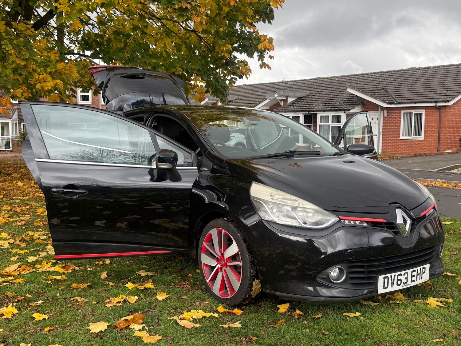 Used Renault Clio 2013 for sale - 76453150: Photo 13