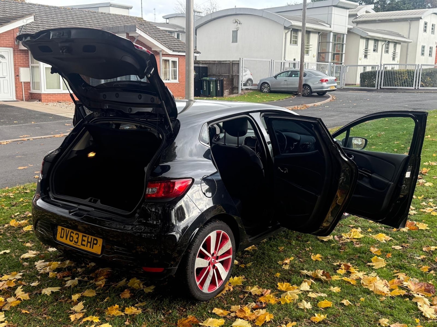 Used Renault Clio 2013 for sale - 76453150: Photo 23