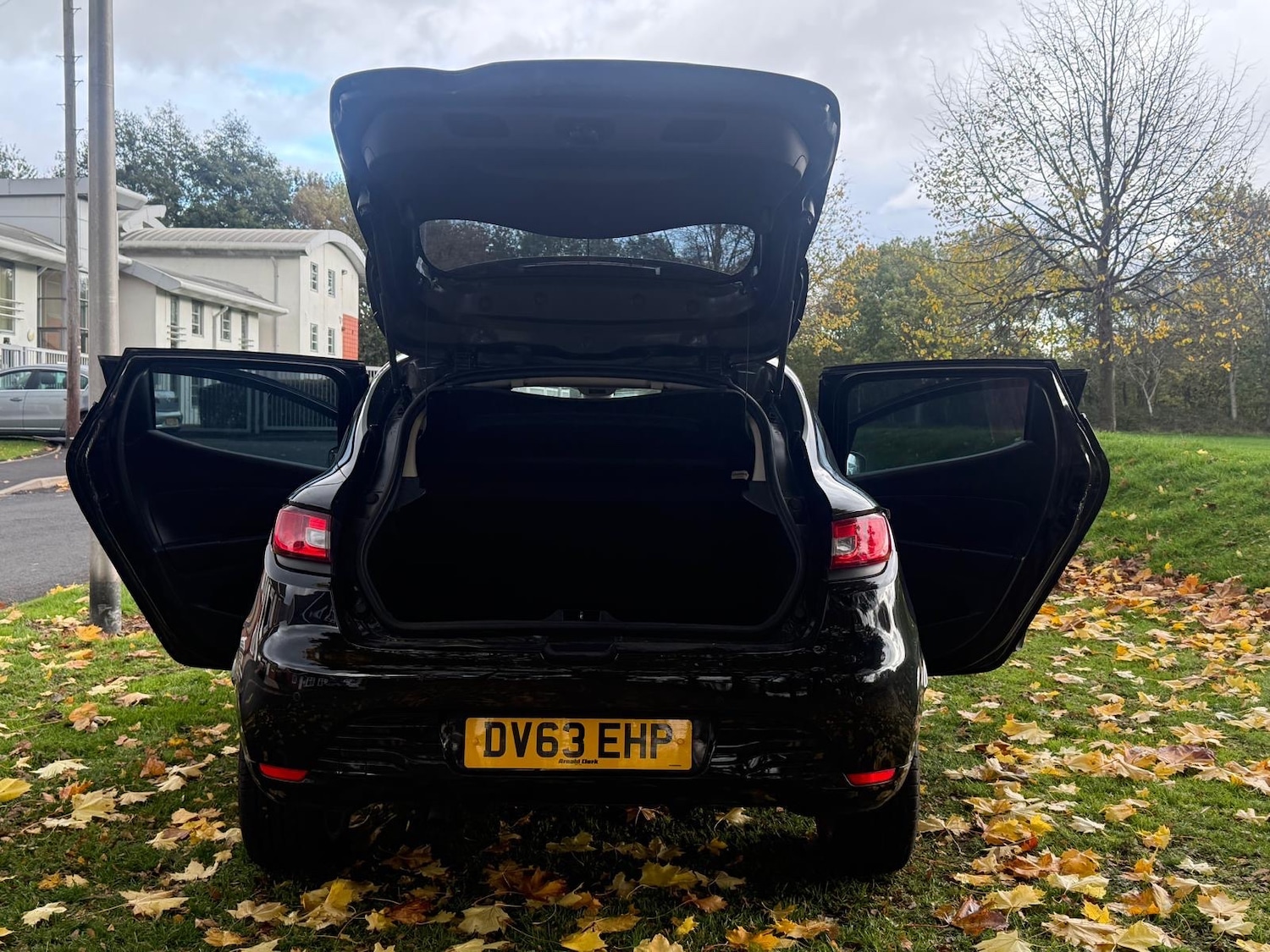 Used Renault Clio 2013 for sale - 76453150: Photo 24