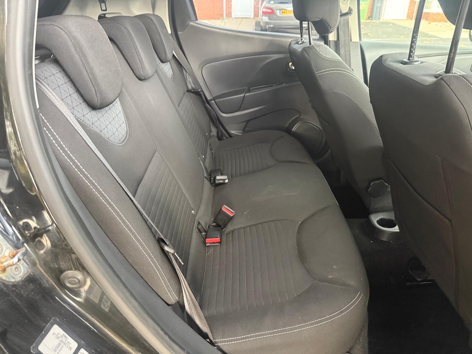 Used Renault Clio 2013 for sale - 76453150: Photo 32