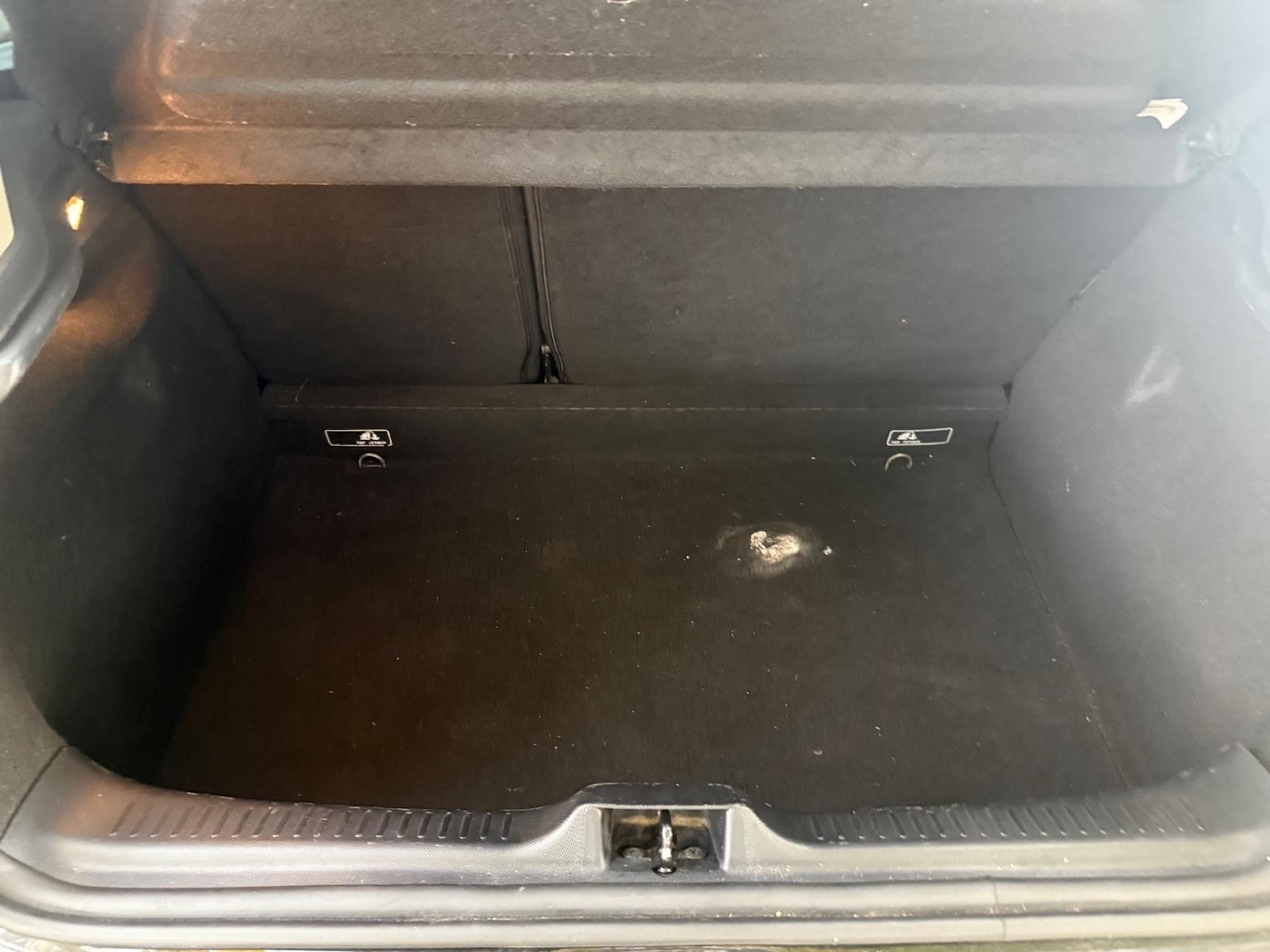 Used Renault Clio 2013 for sale - 76453150: Photo 38