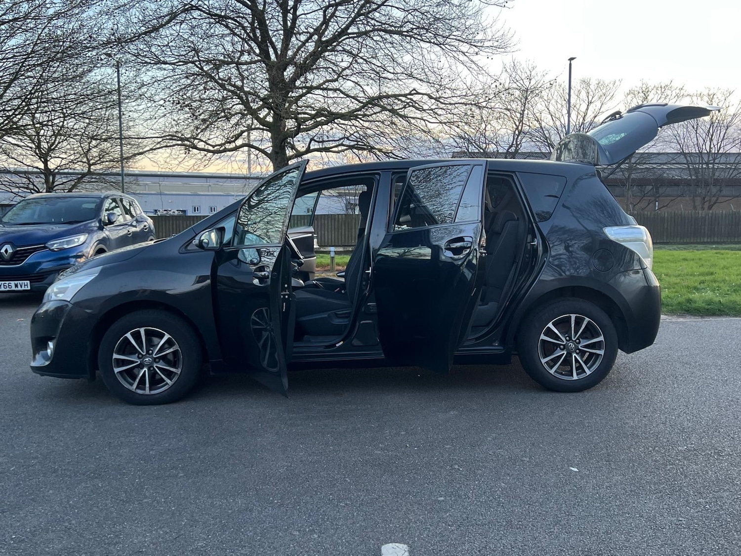 Used Toyota Verso 2013 for sale - 78089139: Photo 11