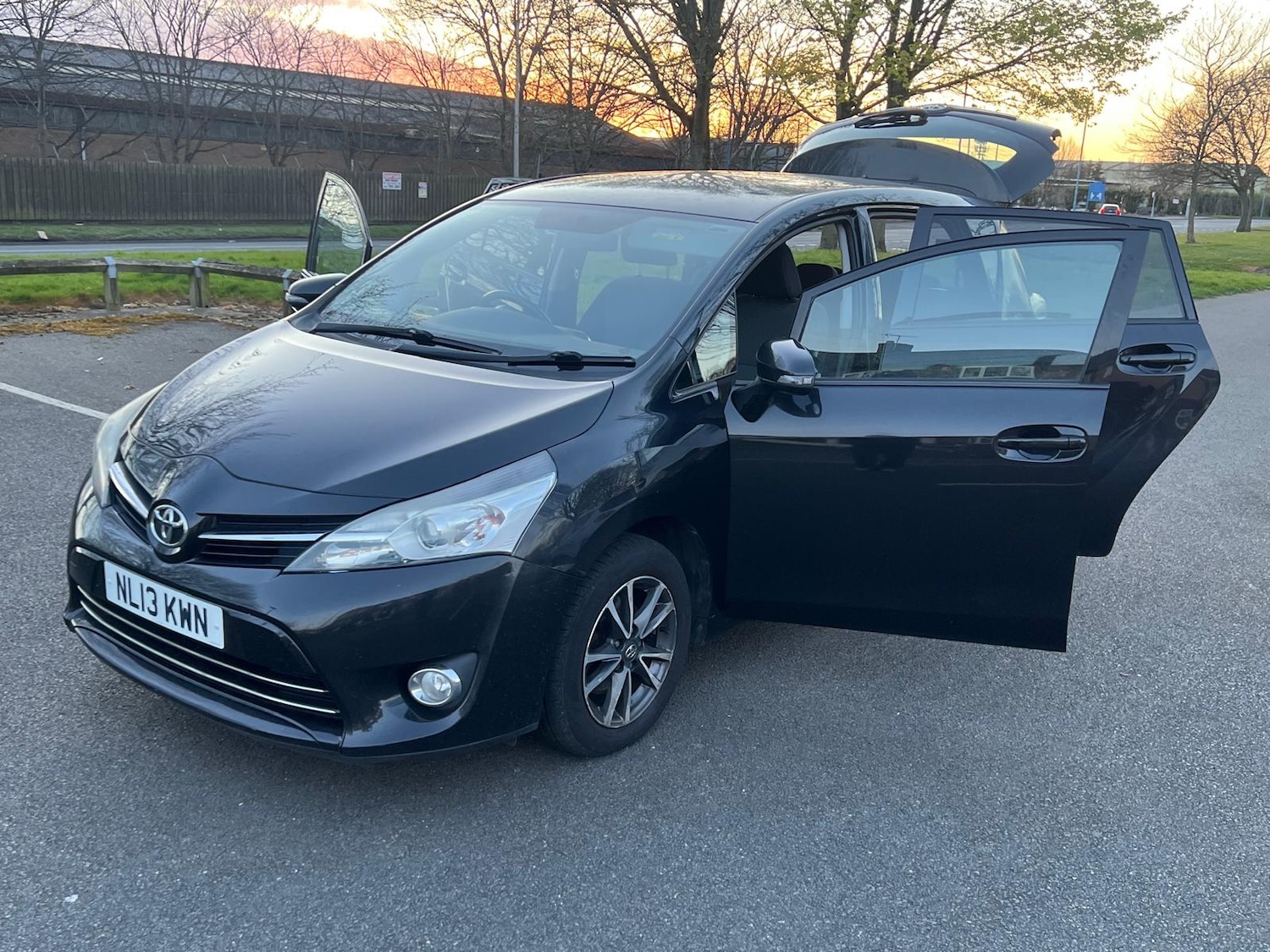 Used Toyota Verso 2013 for sale - 78089139: Photo 5