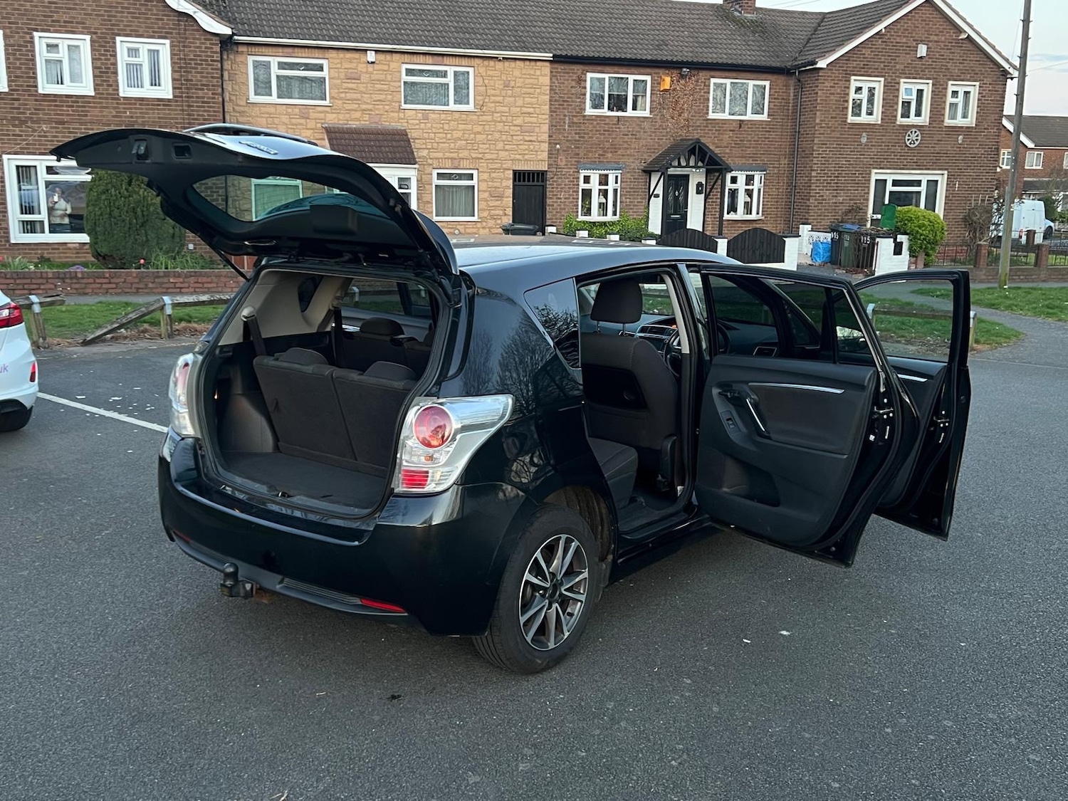 Used Toyota Verso 2013 for sale - 78089139: Photo 9