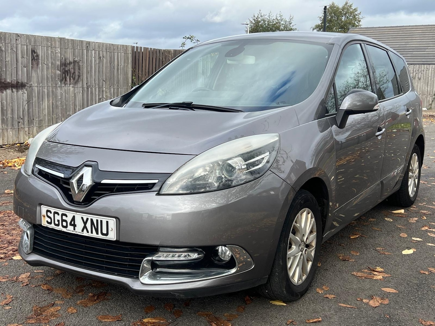 Used Renault Grand Scenic 2014 for sale - 76370068: Photo 1
