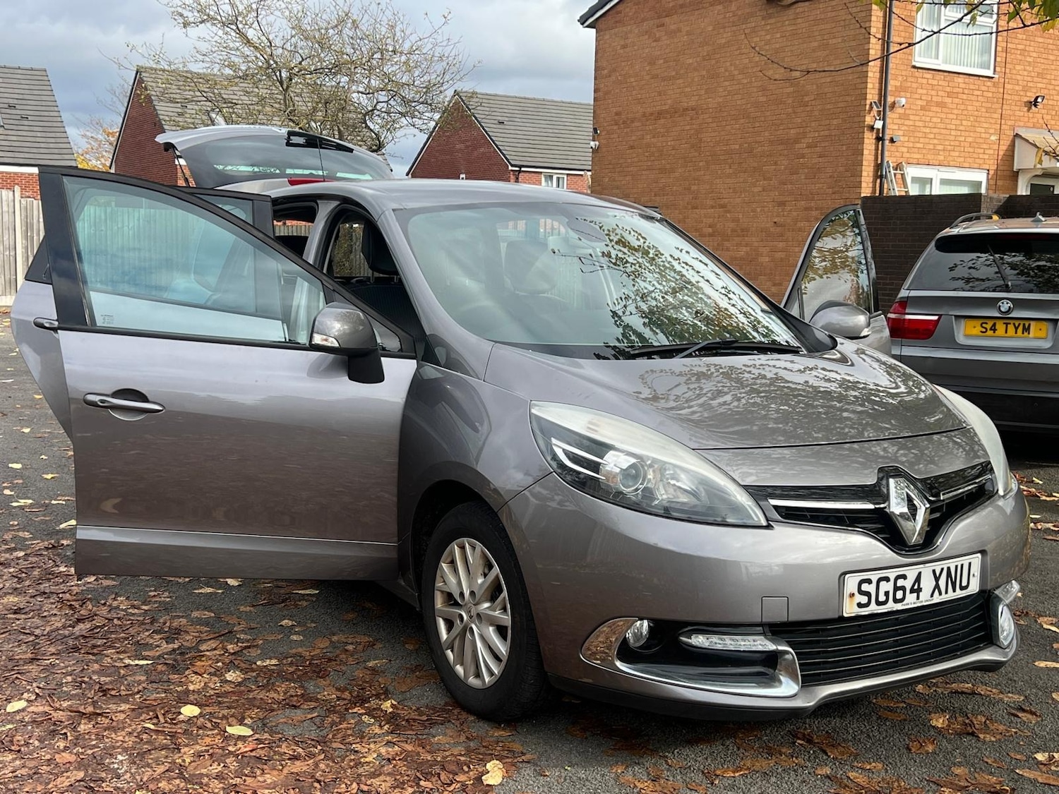 Used Renault Grand Scenic 2014 for sale - 76370068: Photo 14