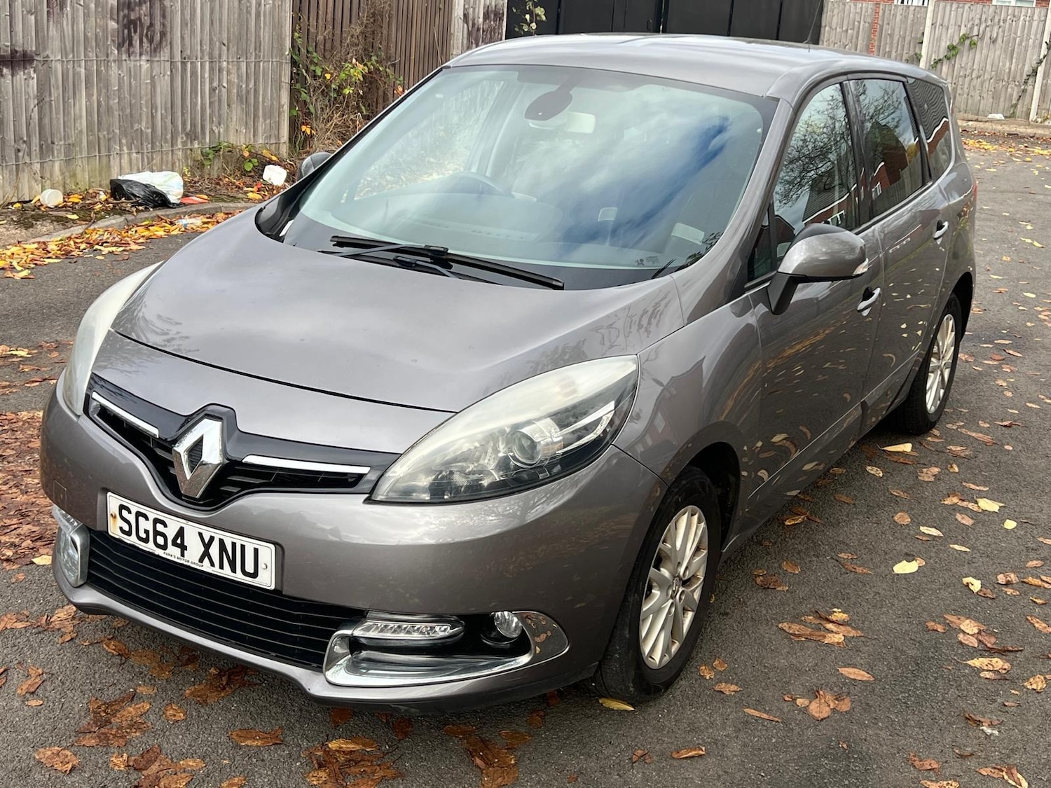 Used Renault Grand Scenic 2014 for sale - 76370068: Photo 6