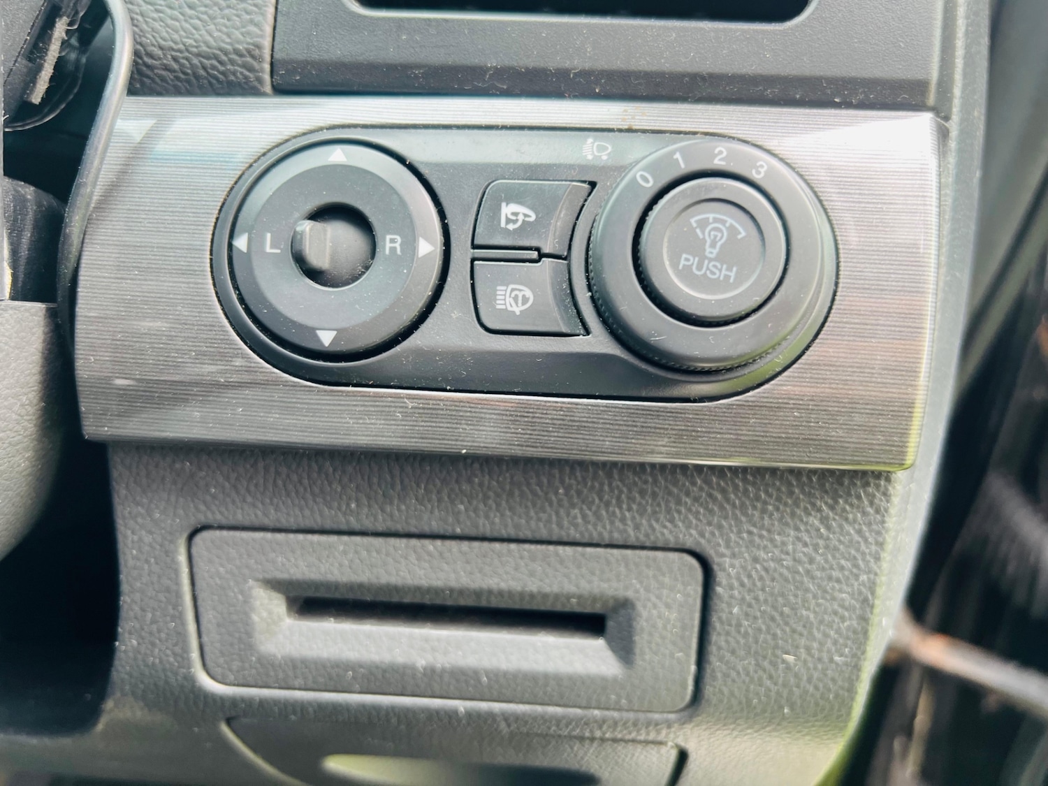 Used Chevrolet Captiva 2011 for sale - 78132032: Photo 27