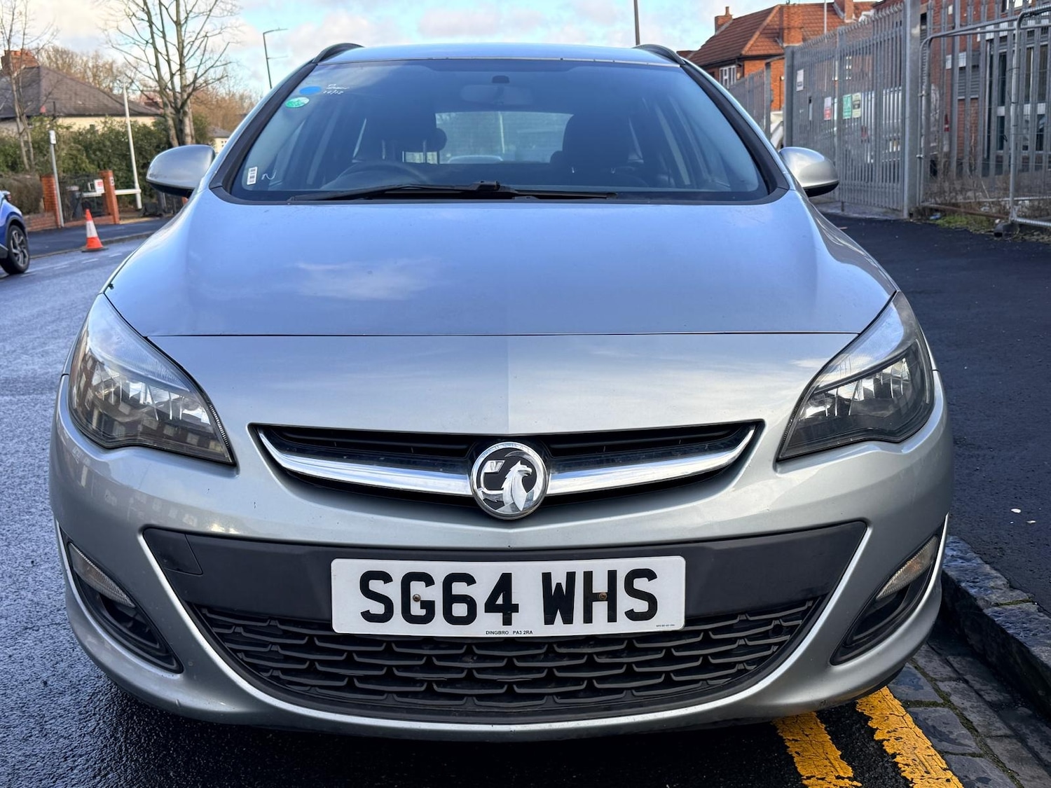 Used Vauxhall Astra 2015 for sale - 77254319: Photo 2