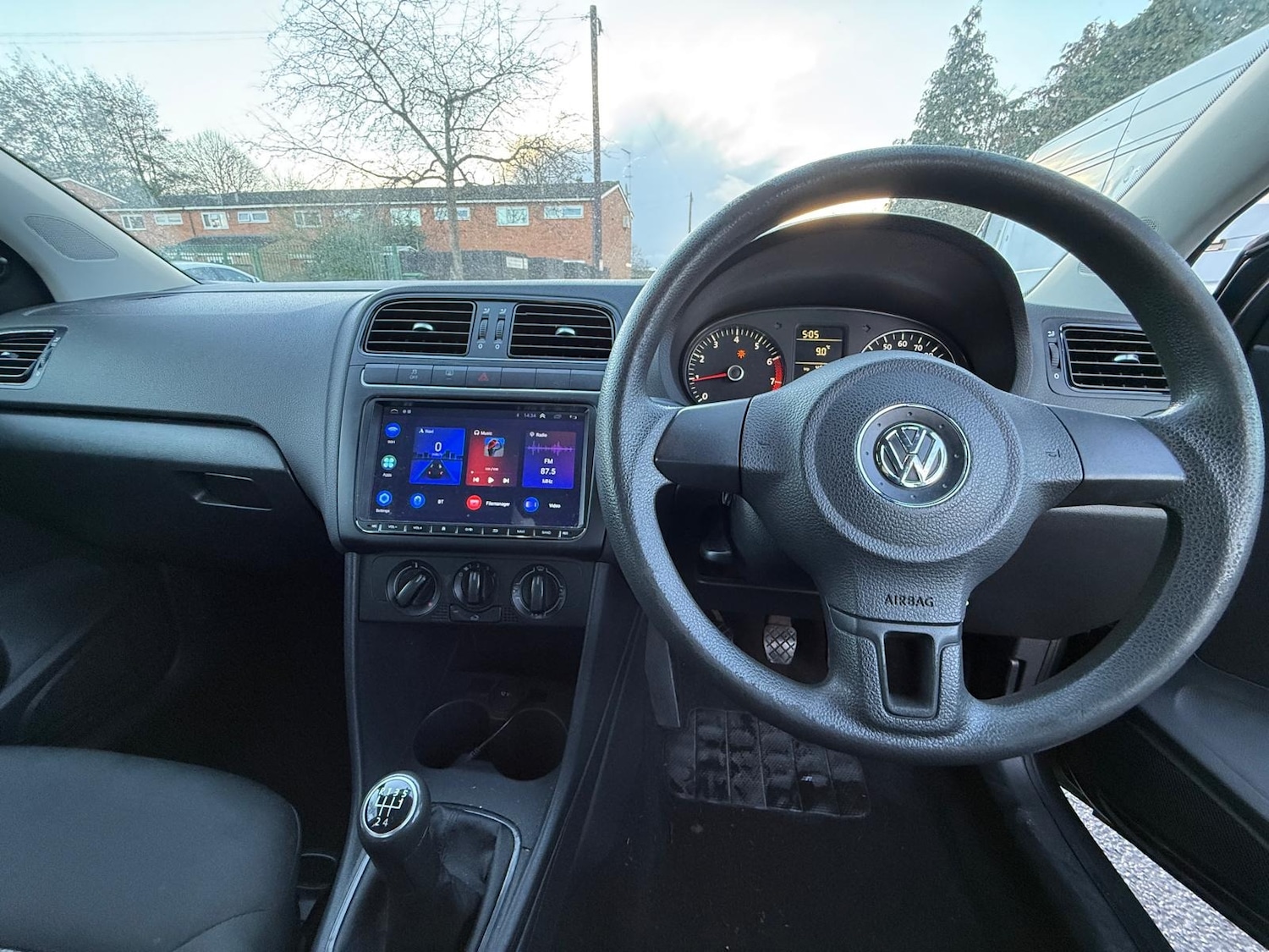 Used Volkswagen Polo 2010 for sale - 76715654: Photo 32